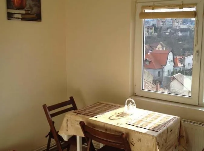 Sunshine View Apartment *